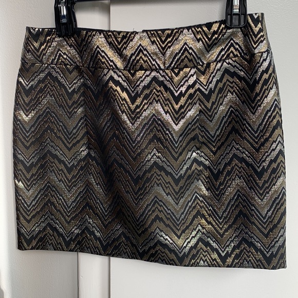 Trina Turk size 6 mini skirt - metallic - Picture 3 of 5